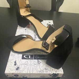 CL by Laundry Black Block Heel Sandals
